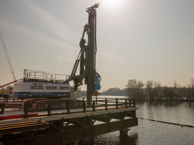 Leader rigs piling projects